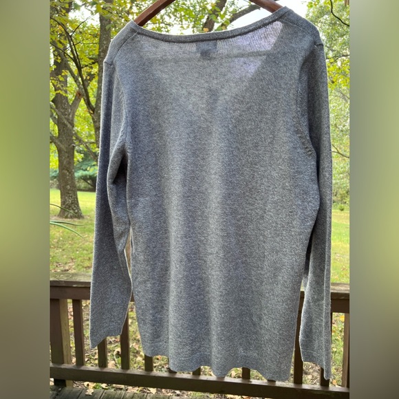 Old Navy NWT v-neck sweater gray lightweight - Picture 2 of 7